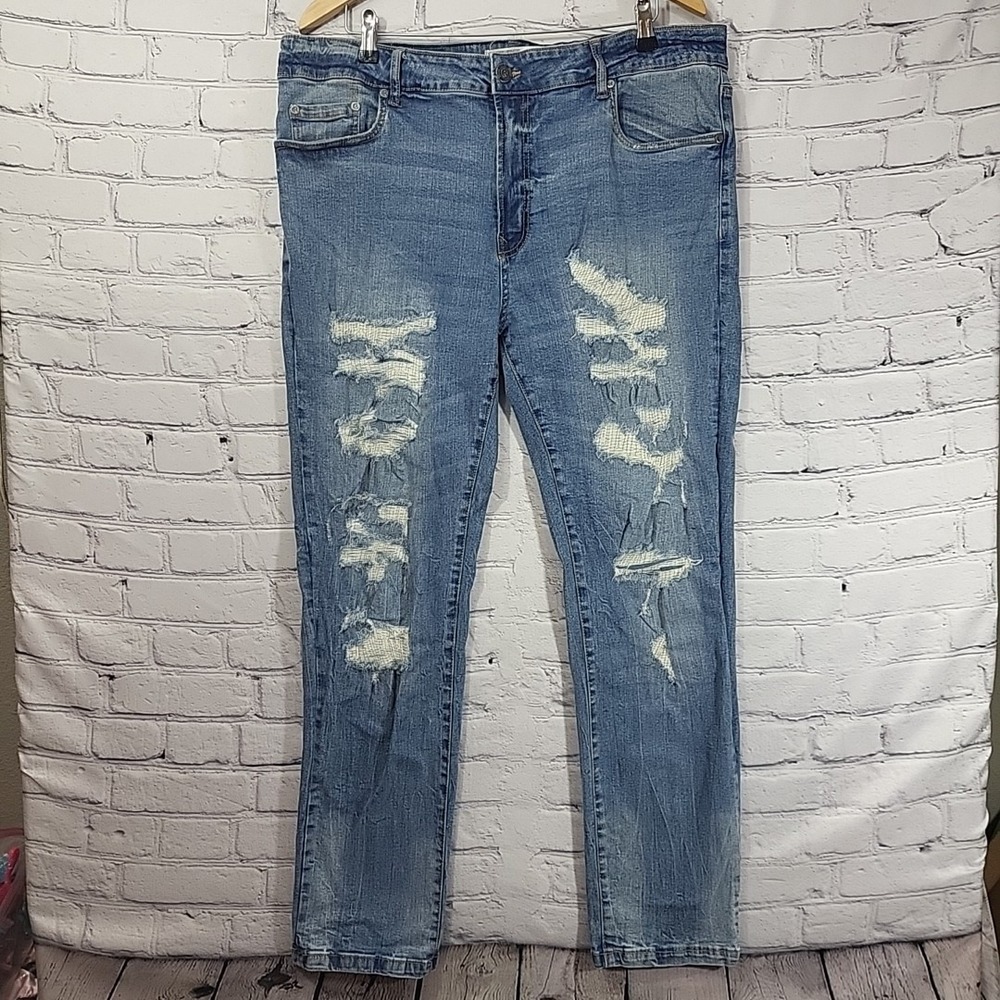 Refinery Republic Jeans Mens 40 X 32 Distressed Trashed‎ Denim Design Laboratory
